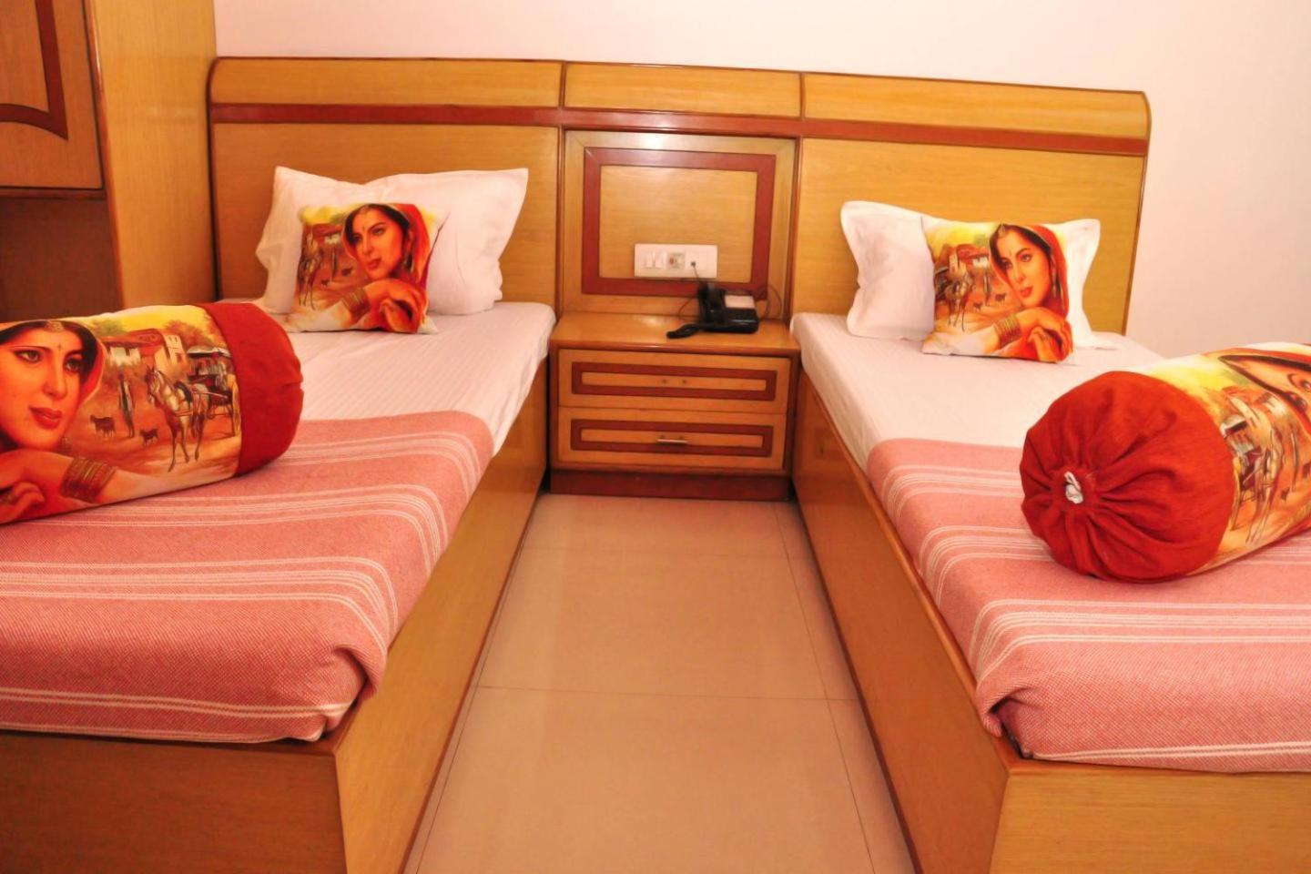 Hotel Blue Bell - Karol Bagh New Delhi Esterno foto