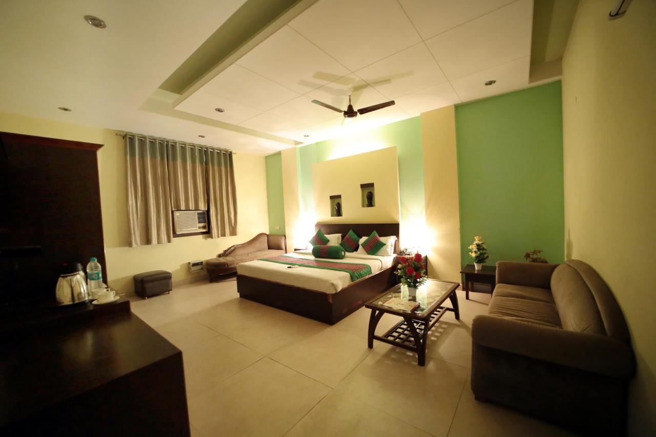 Hotel Blue Bell - Karol Bagh New Delhi Esterno foto