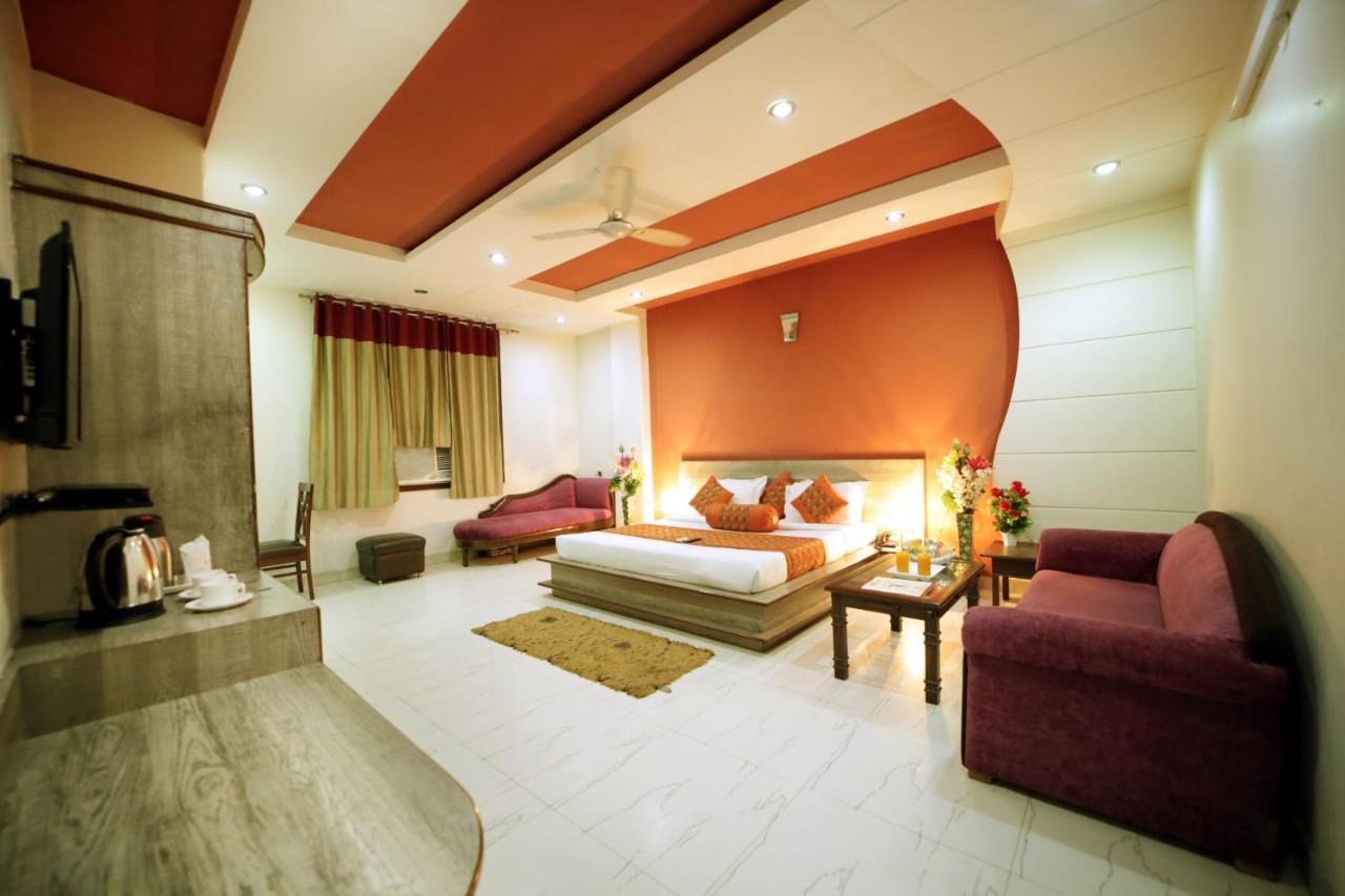 Hotel Blue Bell - Karol Bagh New Delhi Esterno foto